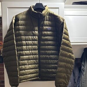 Patagonia Men's Nano Puffer Jacket in Olive